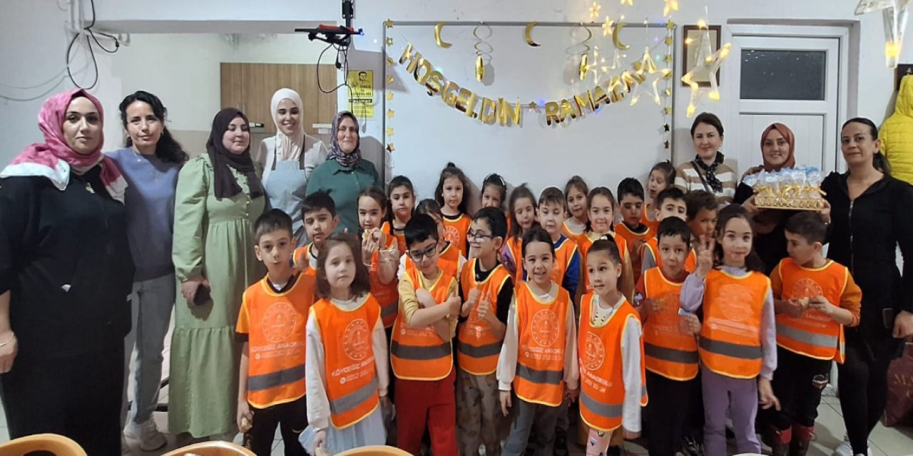 Köyceğiz’de Ramazan Pidesini Minikler Yaptı