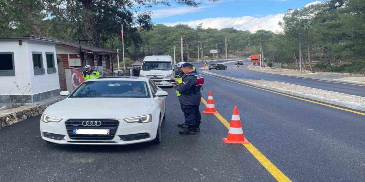 Muğla'da 202 sürücünün sürücü belgesi geçici olarak iptal edildi