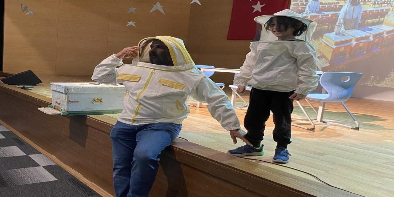Menteşe’de çocuklar arıların dünyasını keşfe çıktı
