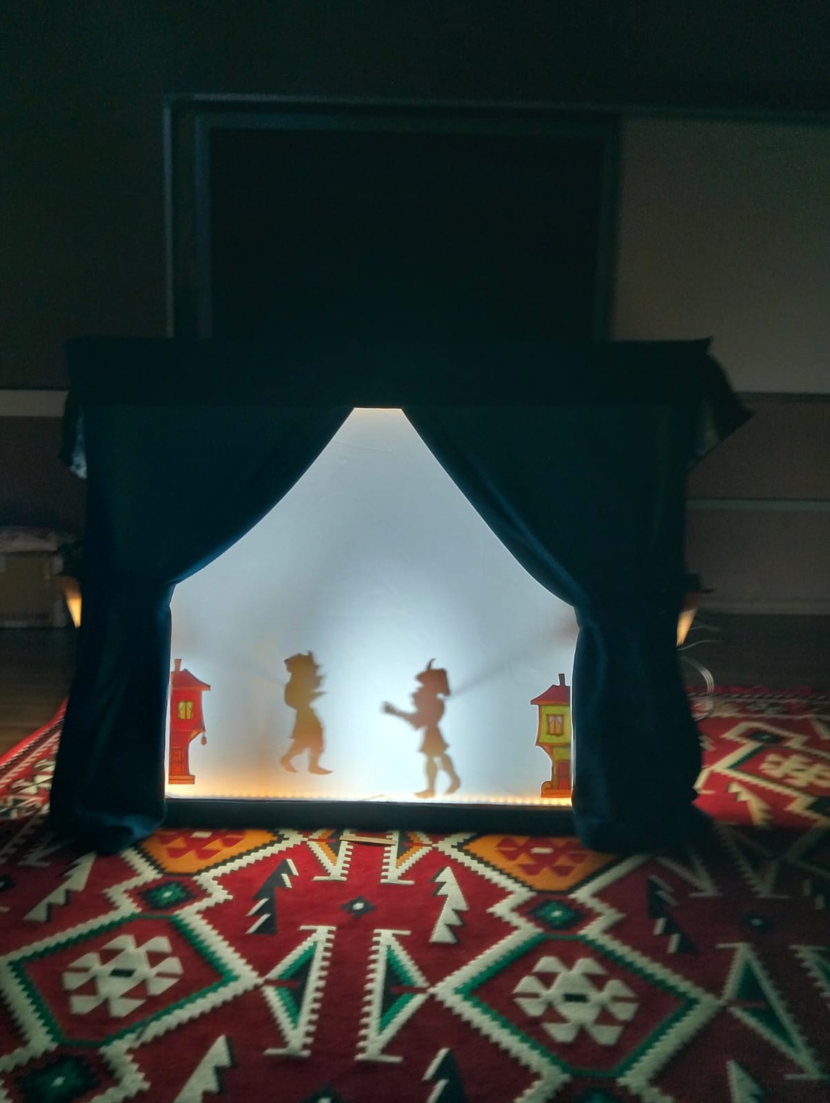 Bayır'lı çocuklara Karagöz, Hacivat eğlencesi