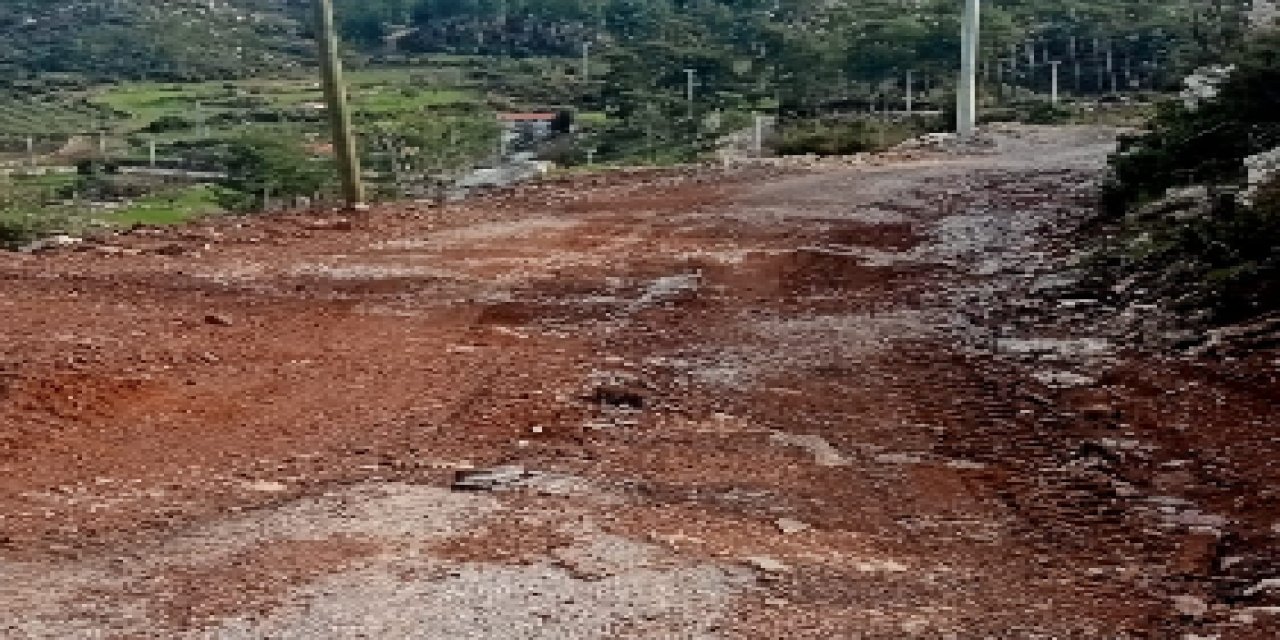 Osmaniye Yassıpiren Sarnıç’ta yol isyanı