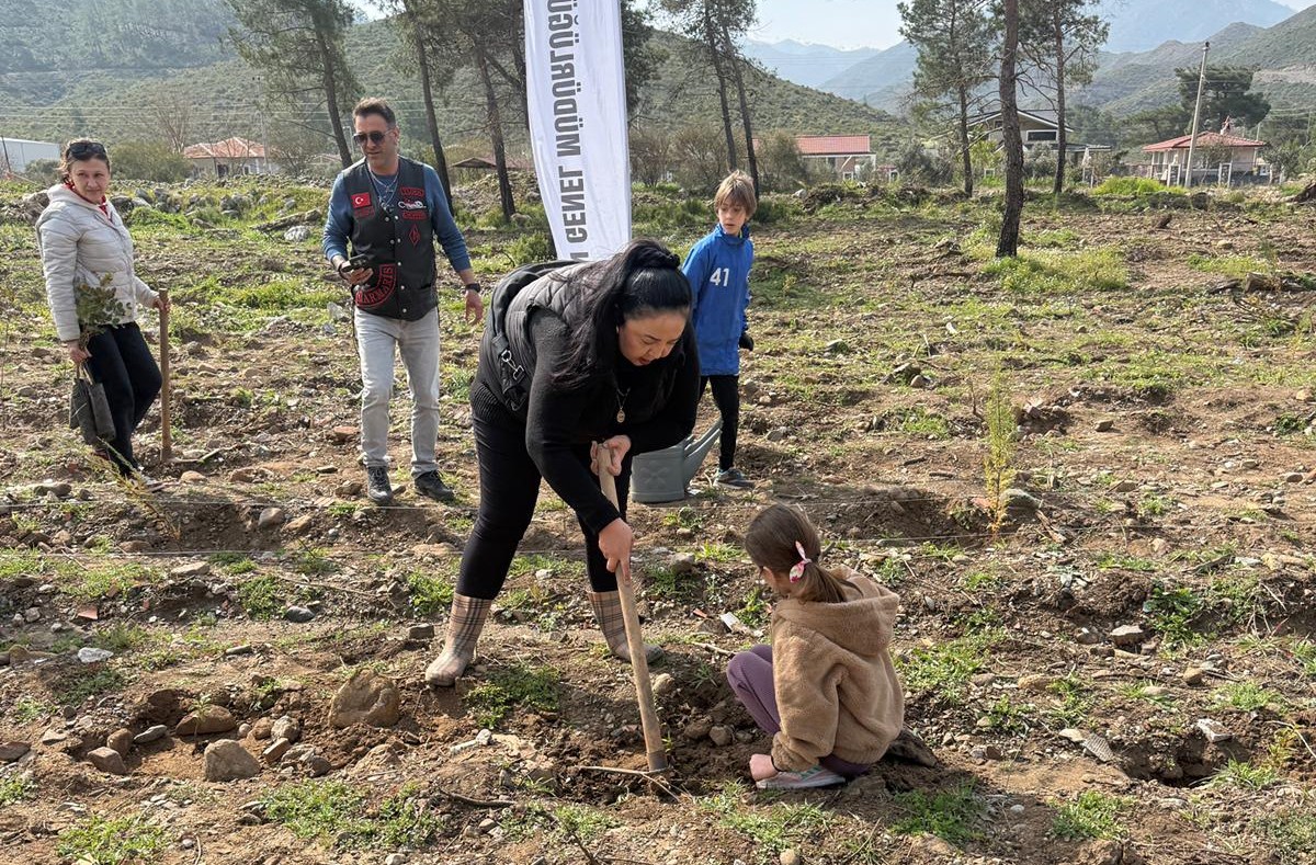 GETOB Ormanı oluşmaya başladı 'bugün ilk fidanlar toprakla buluştu'