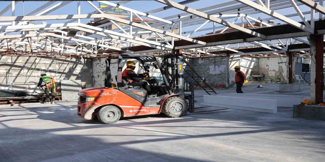 Muğla Büyükşehir belediyesi Yatağan pazaryerini yeniliyor