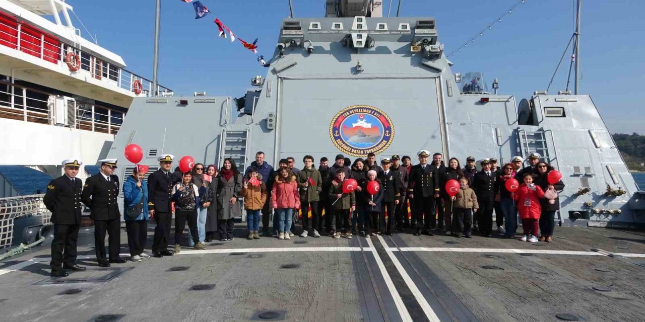 Ziyarete açılan TCG Heybeliada misafirlerini mest etti