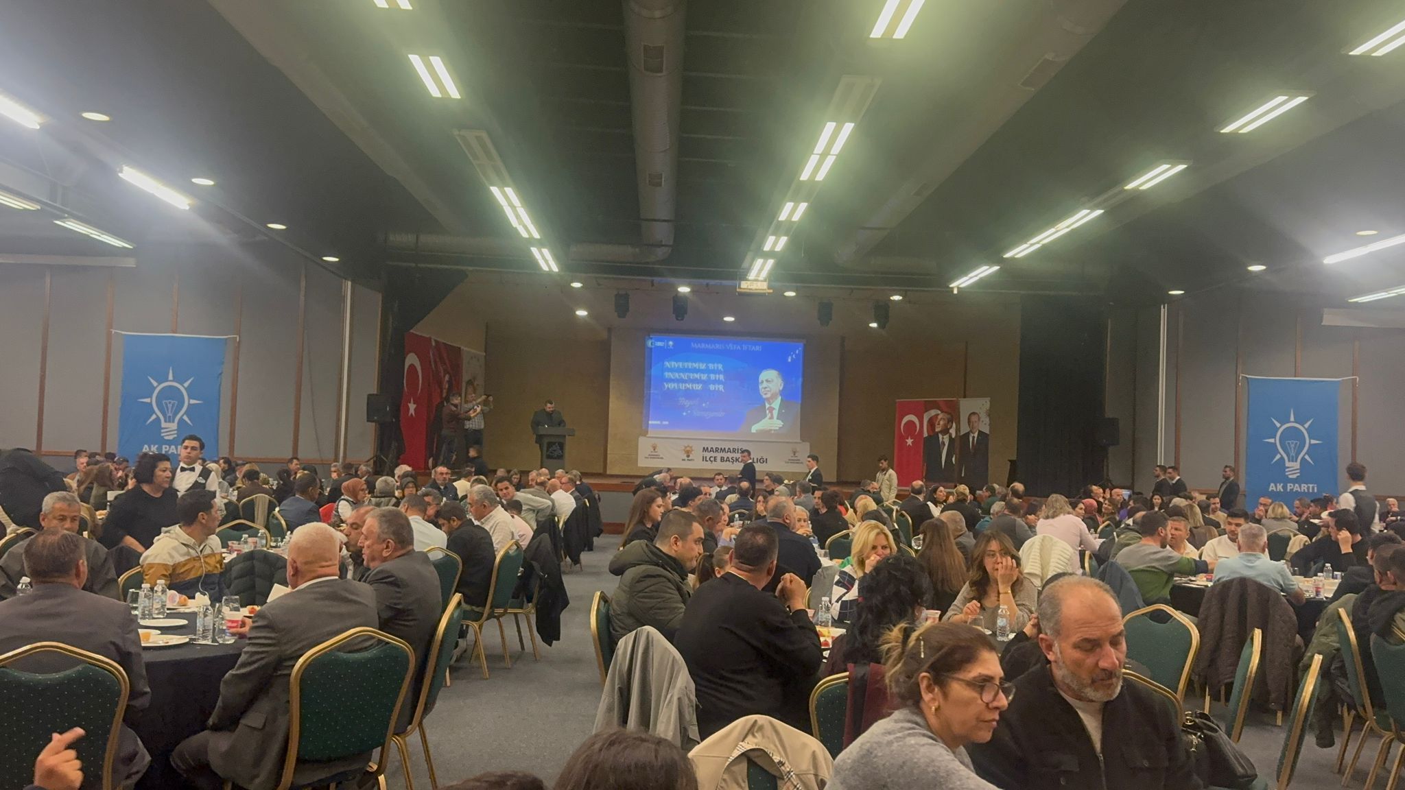 AK Parti Marmaris İlçe Başkanlığı’ndan anlamlı ‘vefa iftarı buluşması ‘