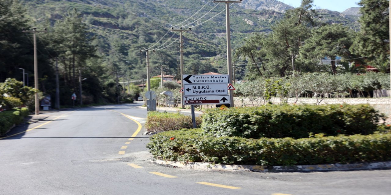 İçmeler Turunç kavşağı yenilendi