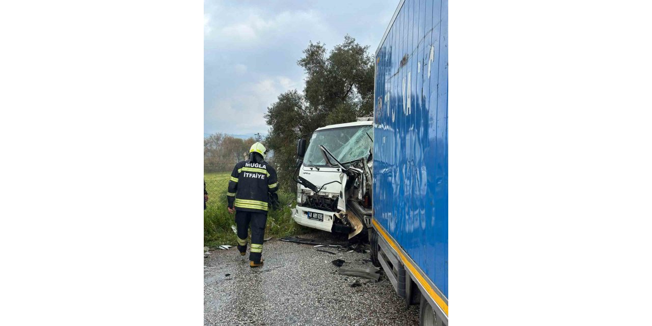 Milas’ta sıkışmalı kaza