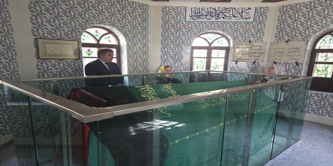 Kaymakam Kaya Sarıana Camii ve Türbesi’ni ziyaret etti