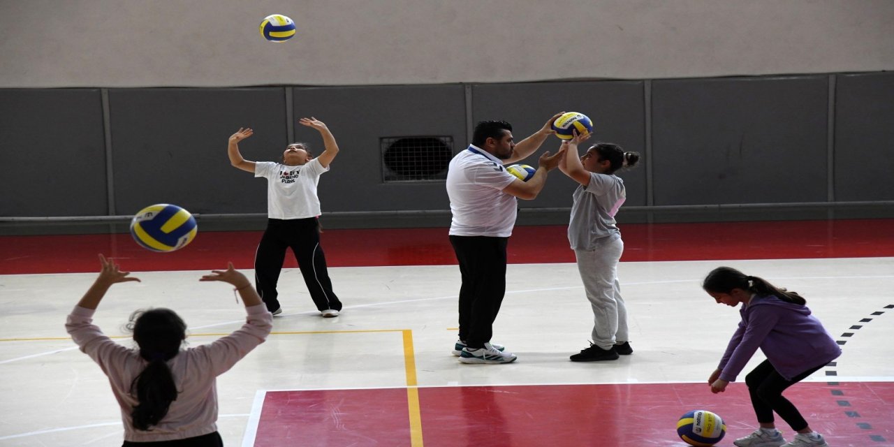 Turgutlu Belediyespor şampiyonluğa bir adım daha yaklaştı