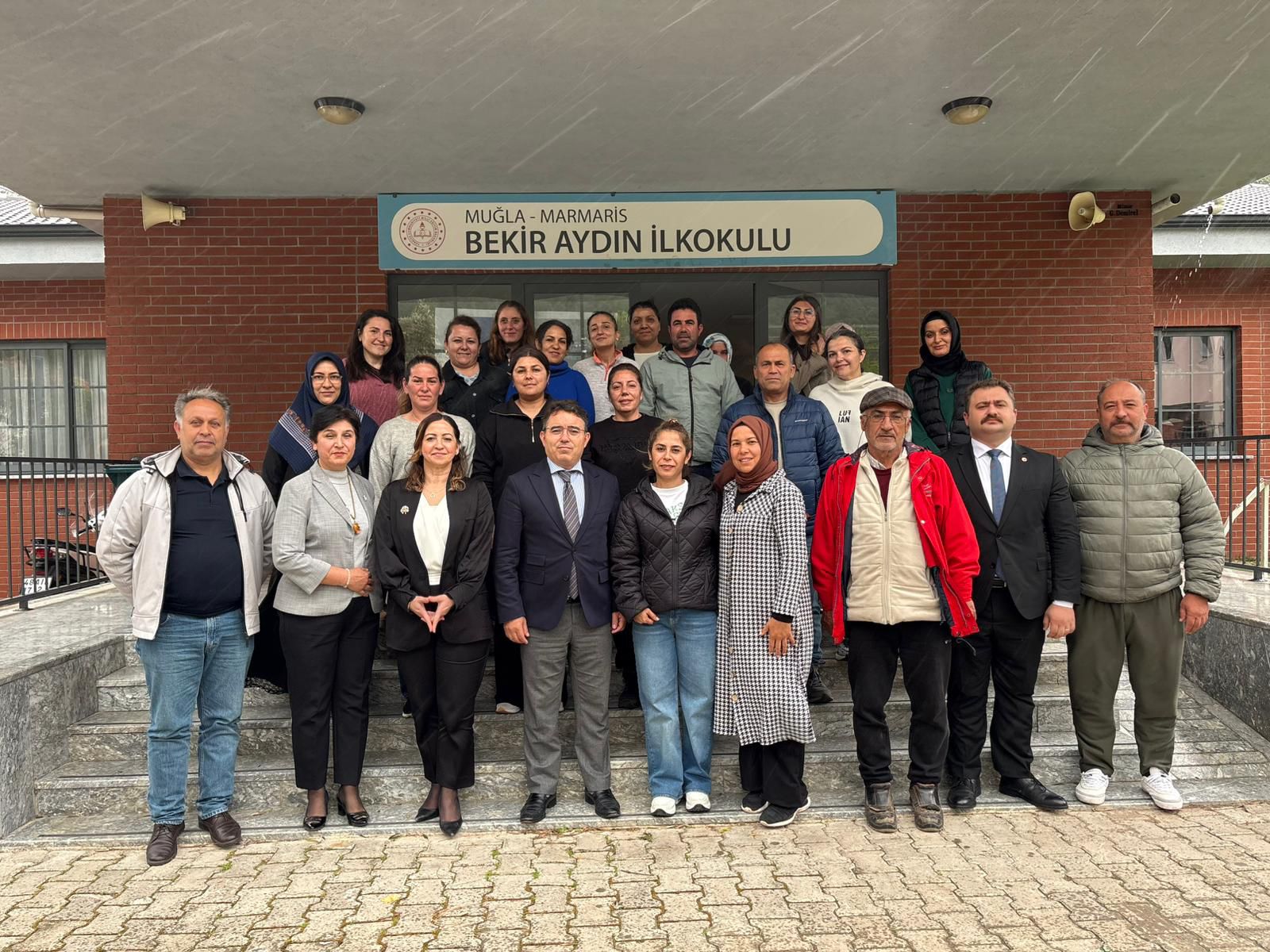 Marmaris Kaymakamı Kaya’dan Turgut Mahallesi’nde yoğun ziyaret programı