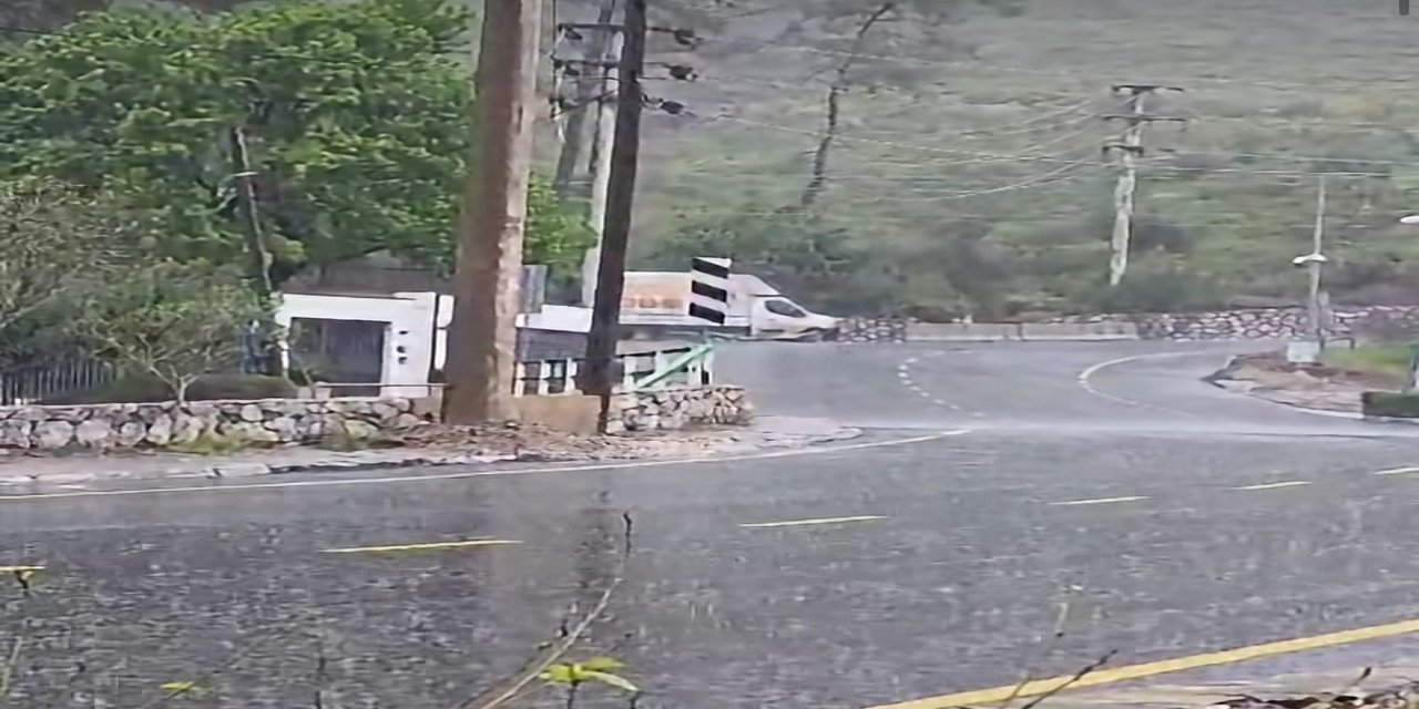 Marmaris güne sağanak yağışla başladı