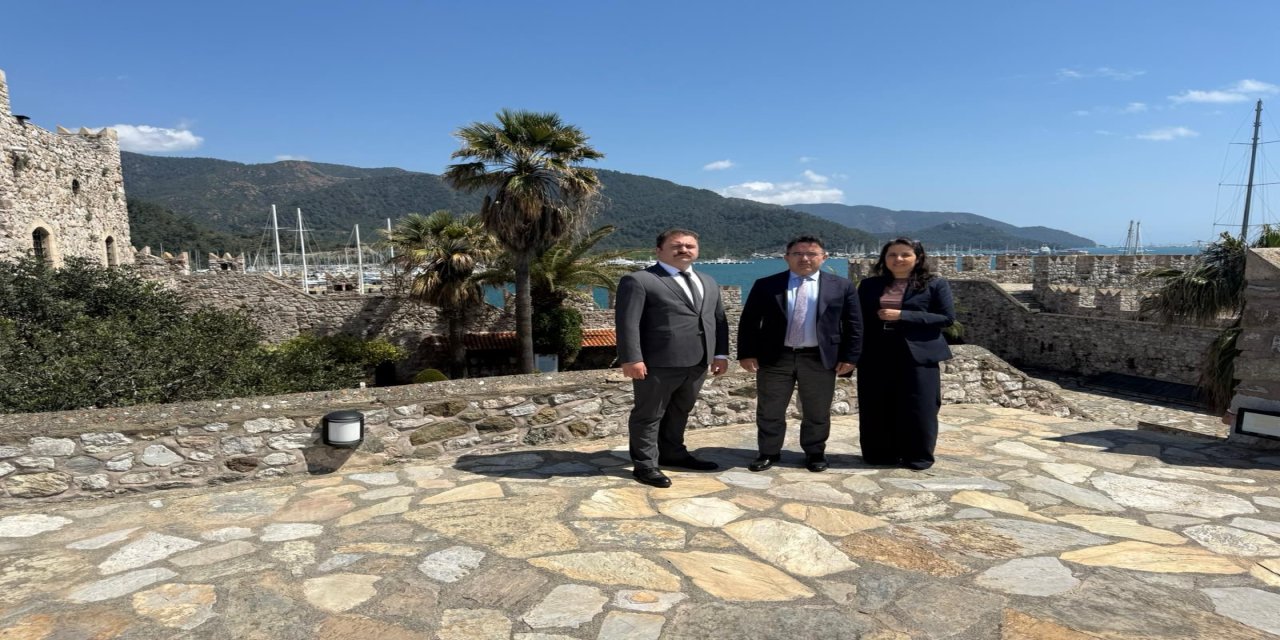 Kaymakam Nurullah Kaya’dan Marmaris Kalesi ve Arkeoloji Müzesi’ne ziyaret