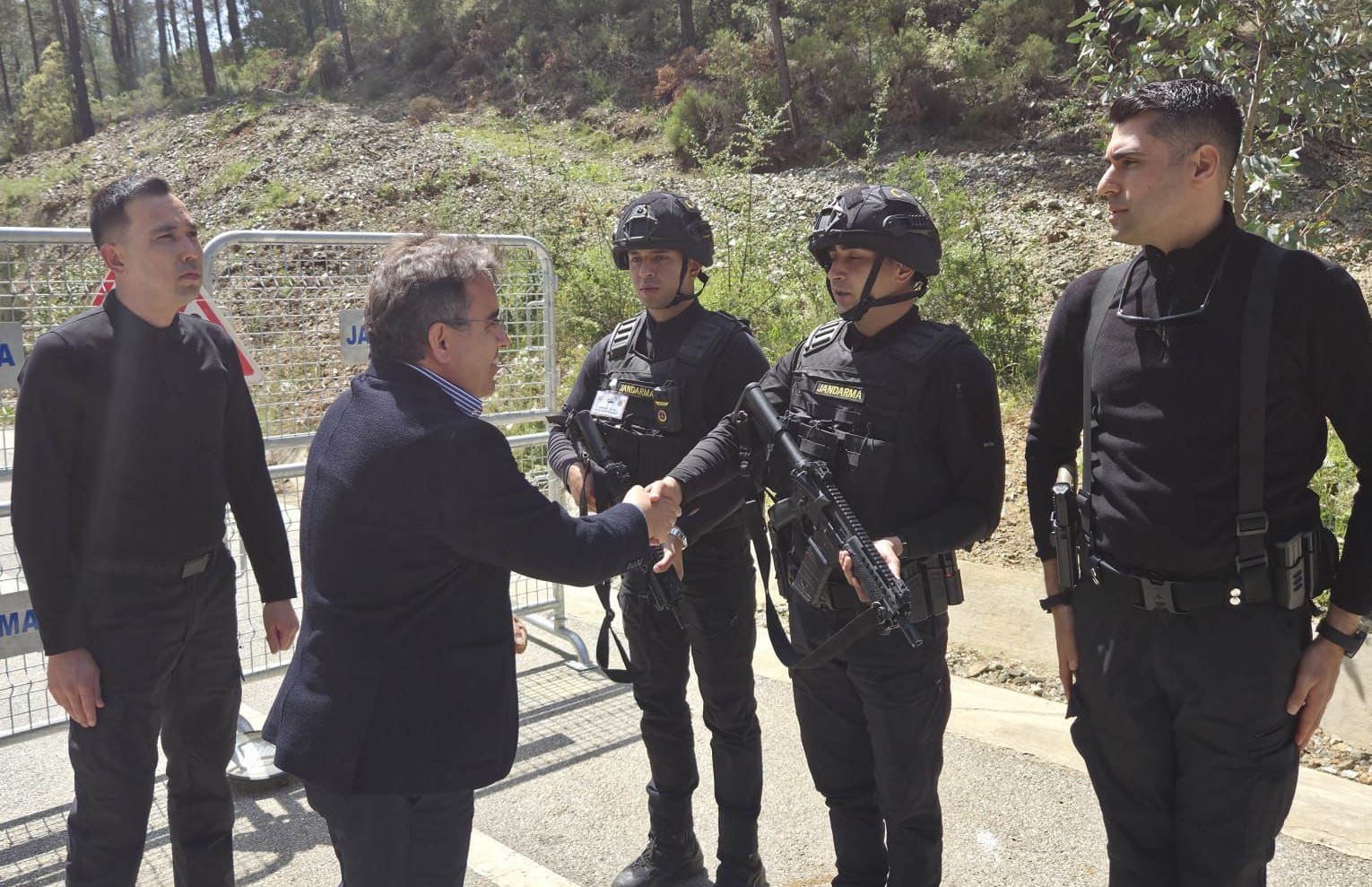 Kaymakam Kaya’dan Okluk Jandarma Noktasına ziyaret