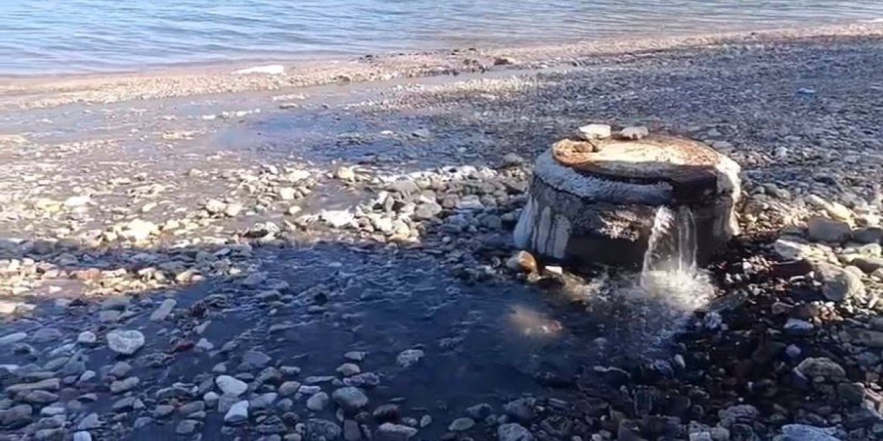 İçmeler plajında lağım suyu iddiası