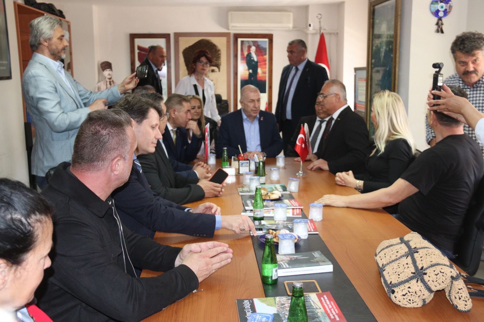 Özdağ’dan ADD Marmaris Şubesi’ne ziyaret