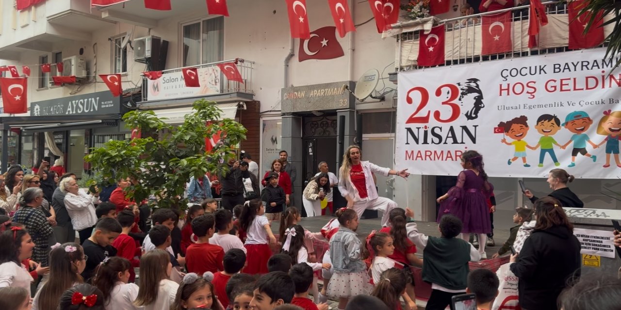 Marmaris’te 105 Sokak’ta bayram coşkusu büyüdü