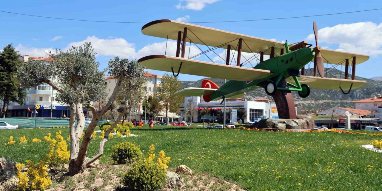 Kurtuluş savaşının sessiz efsanesi ‘İsmet Tayyaresi’ Muğla’da birebir sergileniyor