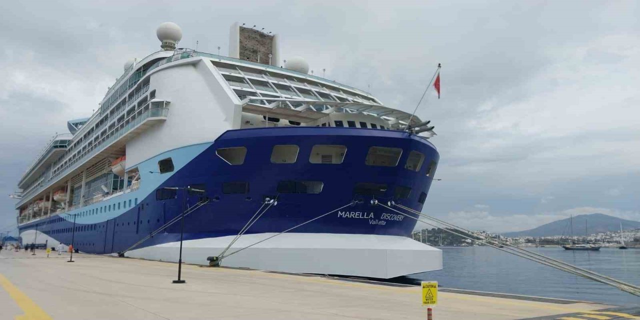 Bodrum’a bin 812 yolcusuyla geldi