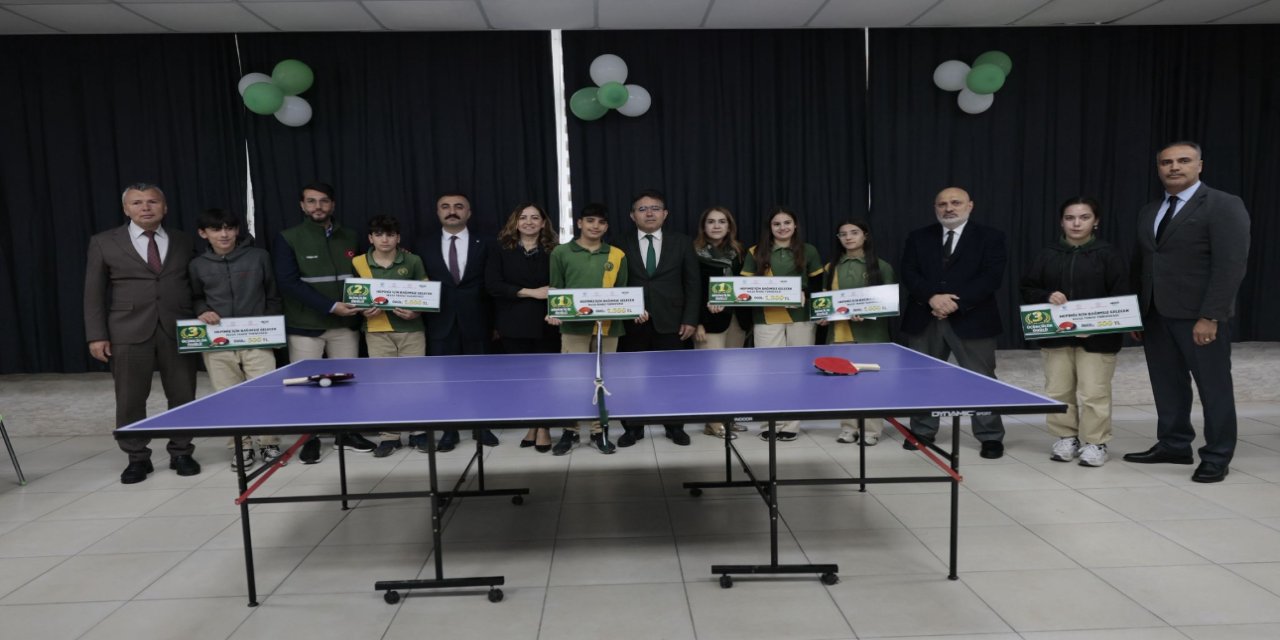 Yeşilay Marmaris masa tenisi turnuvası başladı