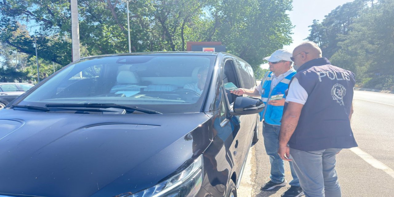 Marmaris’te araç içi tütün kullanımına yönelik rutin denetim gerçekleştirildi