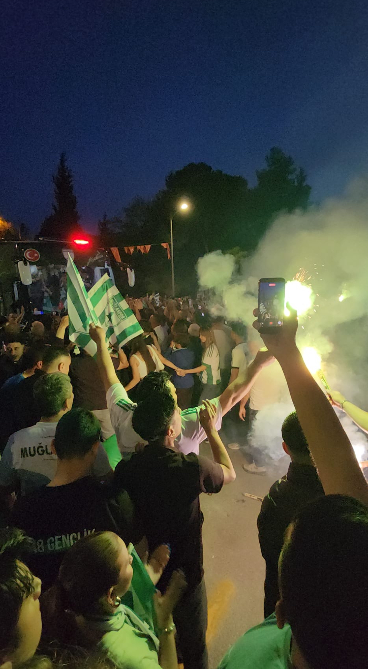 Muğla tarih yazdı, şehir ayakta!