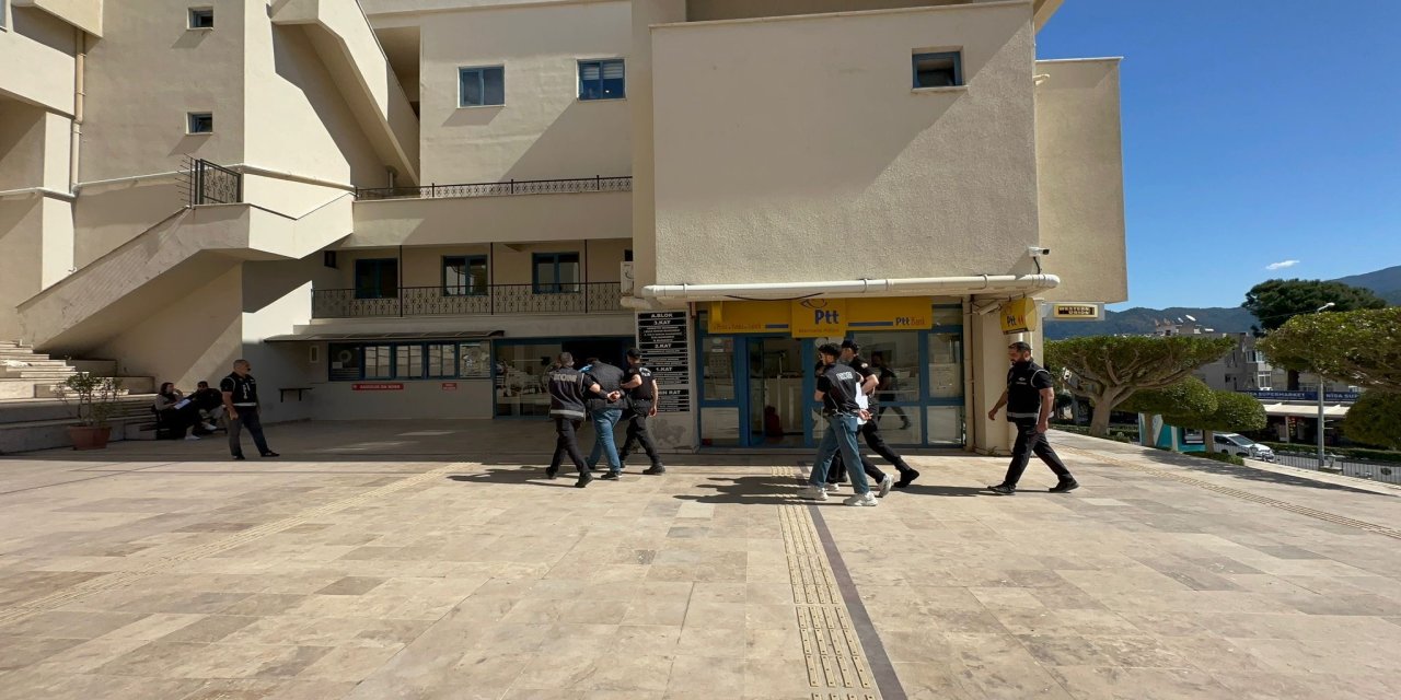 Marmaris’te suç örgütü operasyonu: 9 tutuklama