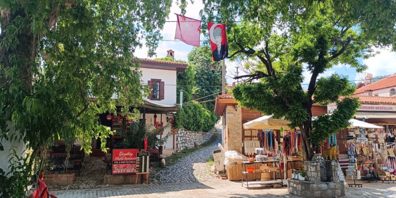 “Ünlü Köy” İlgi Odağı Oldu