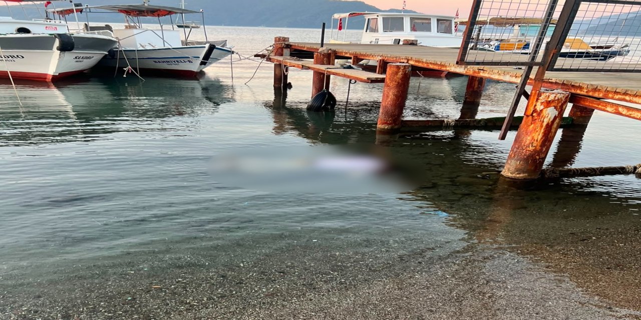 Marmaris’te sahile erkek cesedi vurdu