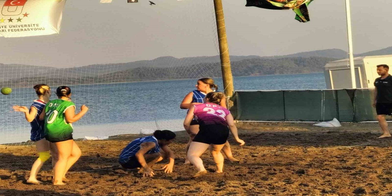 Plaj Hentbolu Köyceğiz’de tüm heyecanı ile devam ediyor