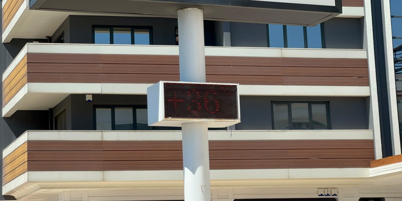Marmaris'te kavurucu sıcaklar etkisini artırdı