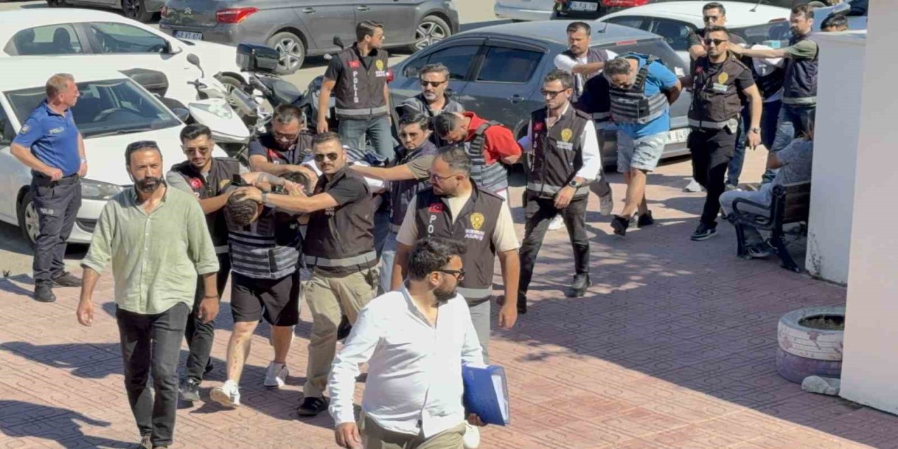 Bitez’deki cinayet soruşturmasında 7 şüpheli adliyeye sevk edildi