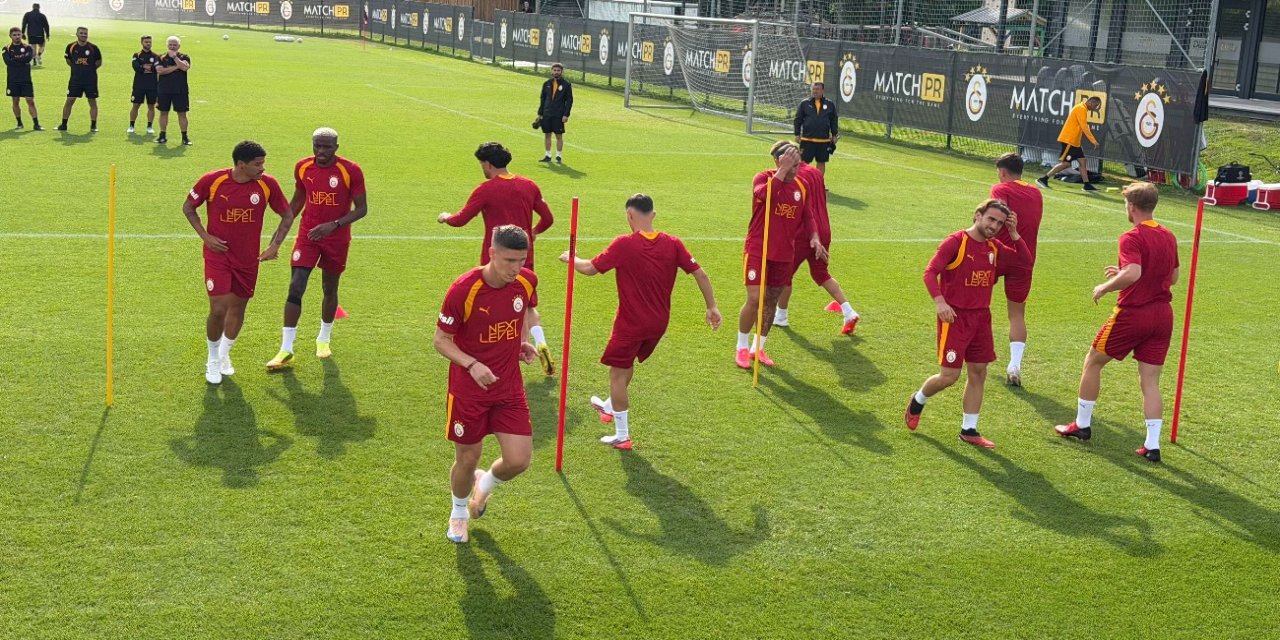 Galatasaray, yeni sezon hazırlıklarını sürdürüyor
