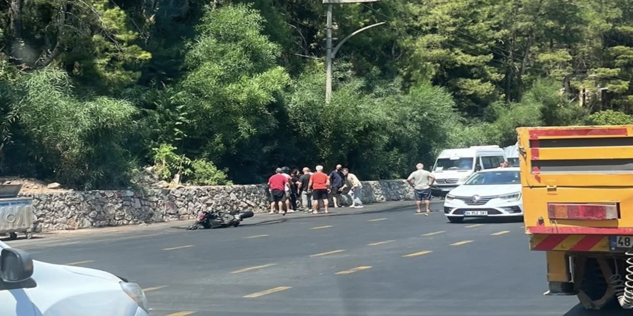 Marmaris-İçmeler yolunda motor kazası 1 ölü, 1 ağır yaralı