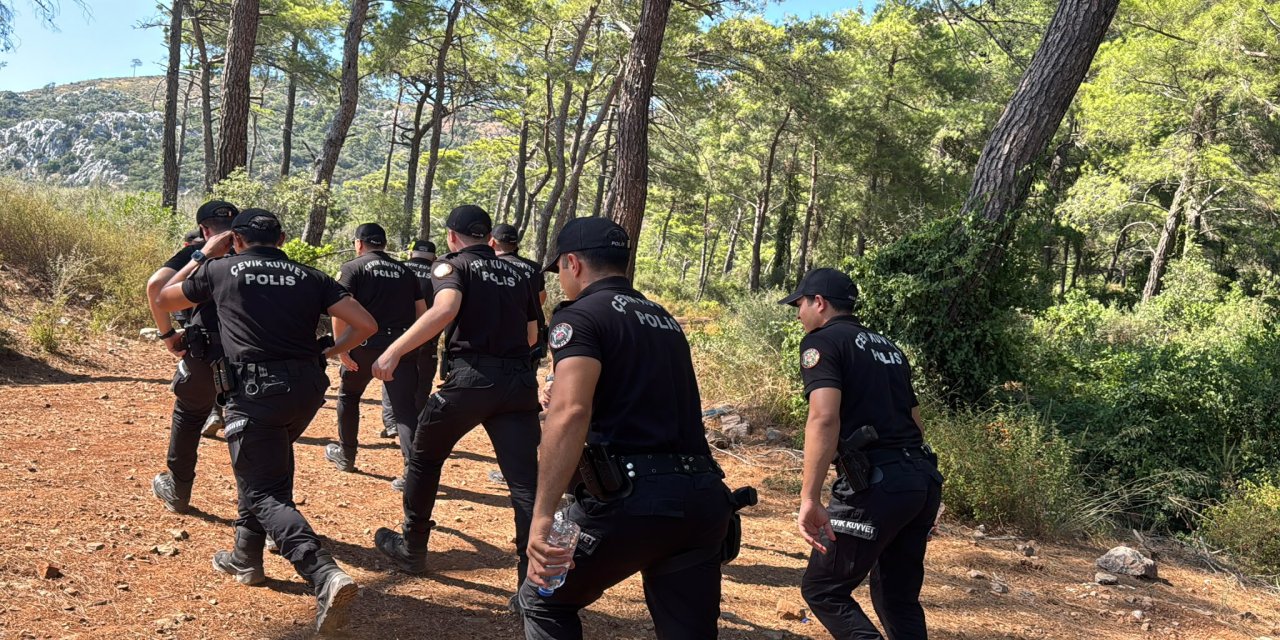 Hain darbeci Burkay Karatepe Marmaris’te yer gösteriyor
