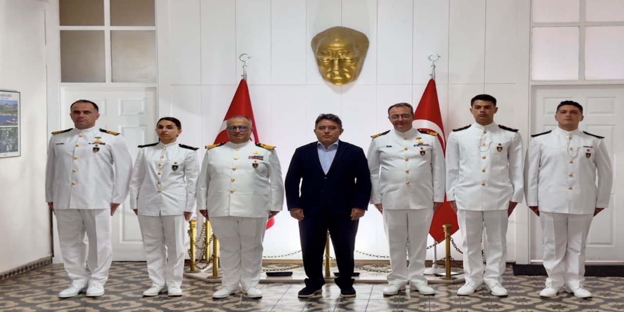 Eğitim Filotillası Komodoru ve askeri öğrencilerden Kaymakam Kaya’ya ziyaret