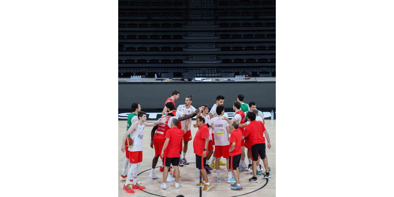 A Milli Erkek Basketbol Takımı, Türk Hava Yolları DBB Süper Kupa için Almanya’ya gitti