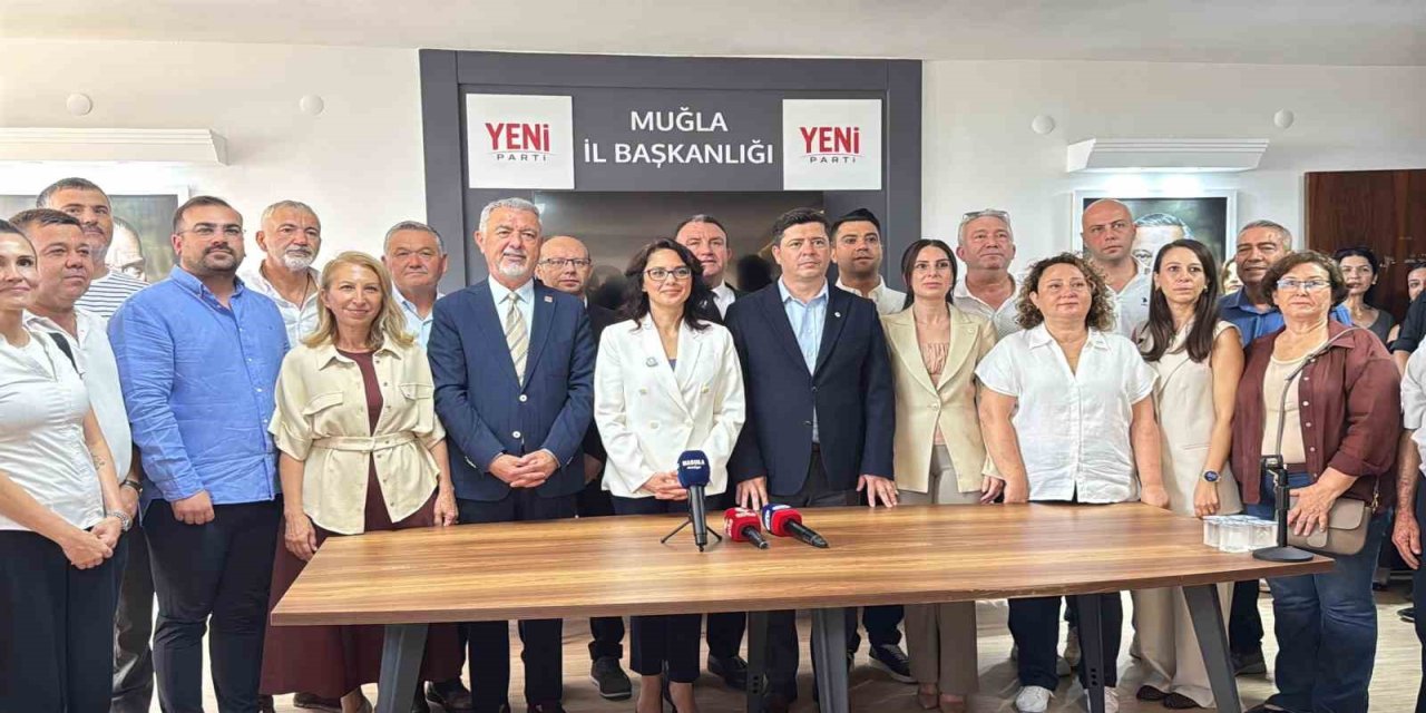 Menteşe Belediye Başkanı Aras Yeni Parti’ye geçti