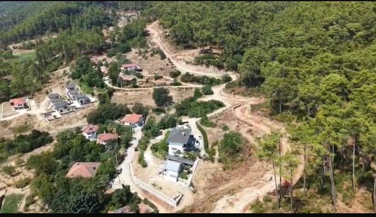 Marmaris’te orman ve yerleşim alanları yolları ayrılmaya başlandı