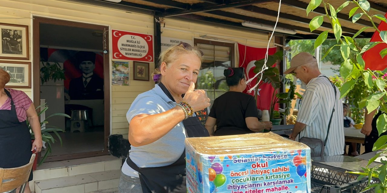 Muhtar Pekpak yine çocuklar için kolları sıvadı