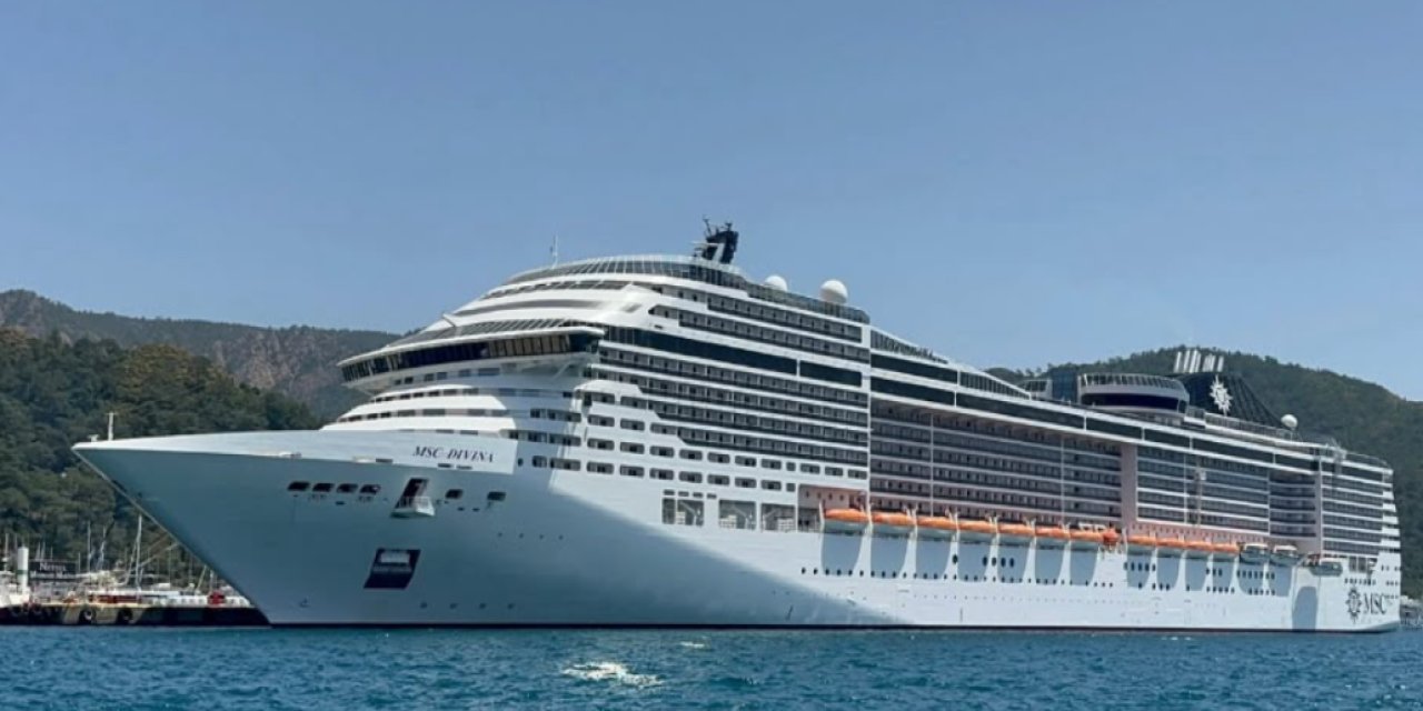 MSC Divina 5 bin yolcusuyla Marmaris limanında