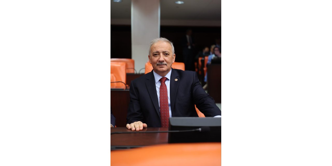 Kadem Mete’den 30 Ağustos mesajı: “Türkiye’miz geleceğe daha emin adımlarla yürüyor”