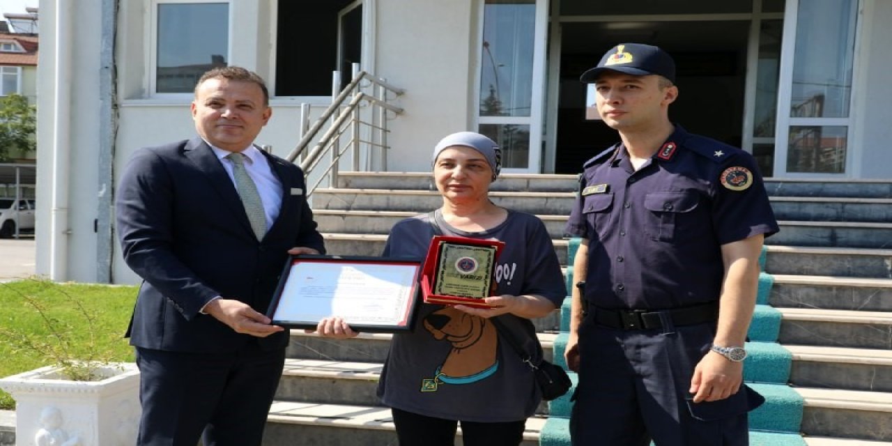 Çocukluk hayali için arsasını jandarmaya bağışladı