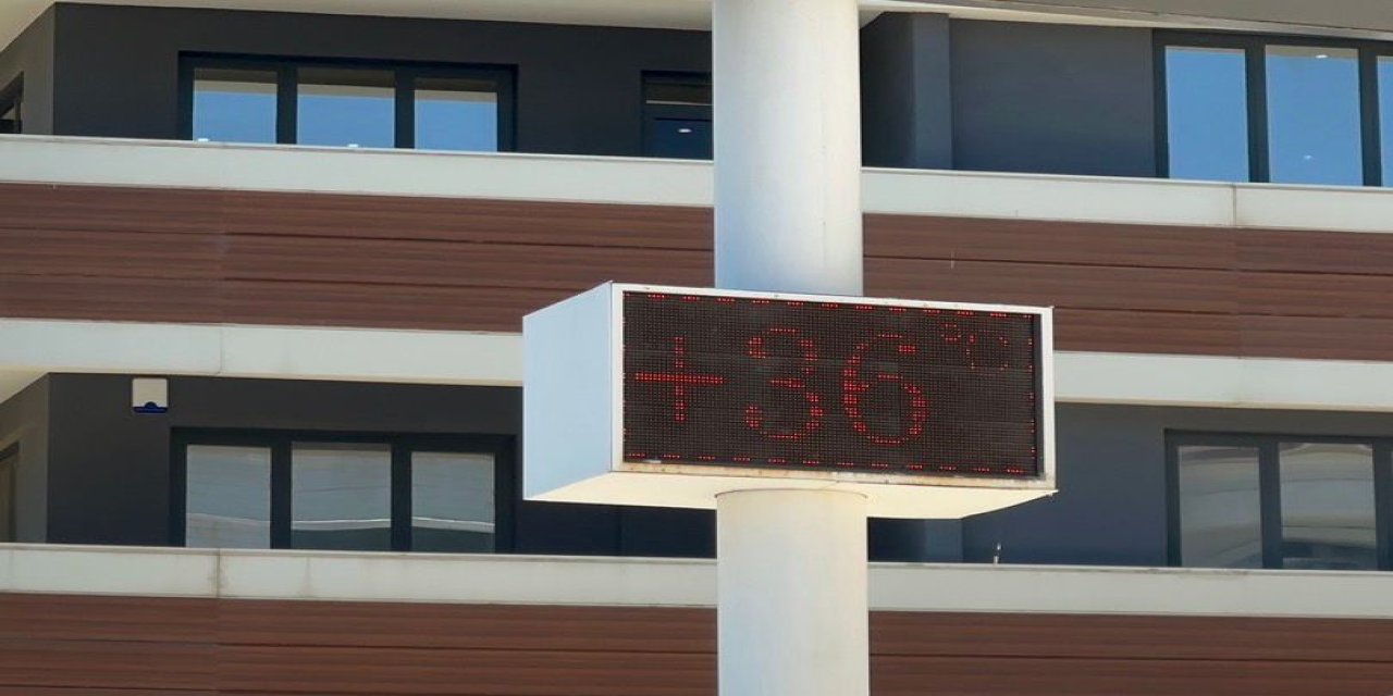 Marmaris’te sıcak hava etkisini sürdürüyor