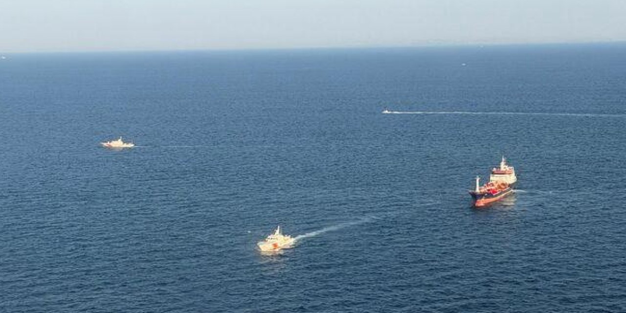 Silivri'de iki gemi çarpıştı! Bir gemideki personelle iletişim yok