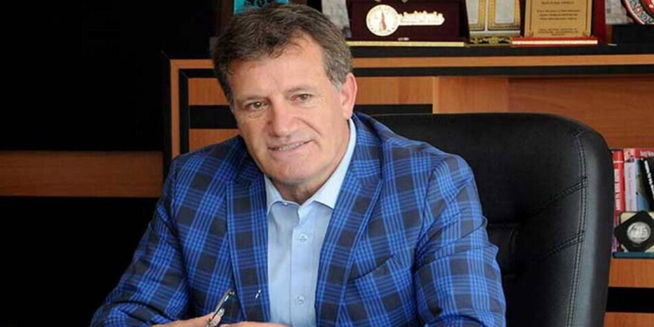 KKTC Başbakanı Üstel, Bayındırlık ve Ulaştırma Bakanı Arıklı’yı görevden aldı