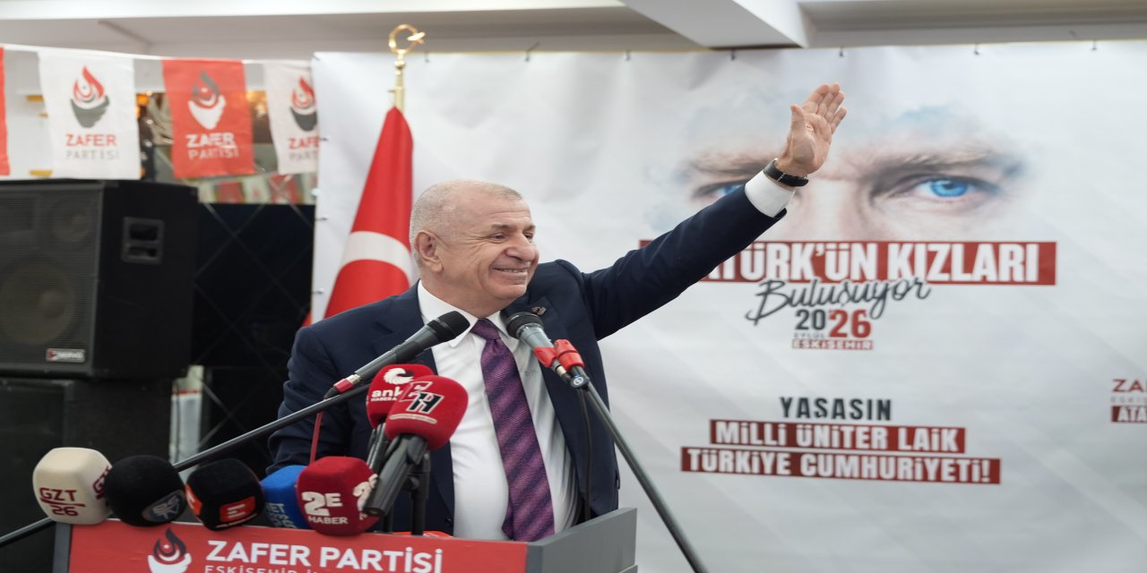 Ümit Özdağ Eskişehir’de kadınlara seslendi: Zafer Partisi’nin çözüm önerilerini anlattı