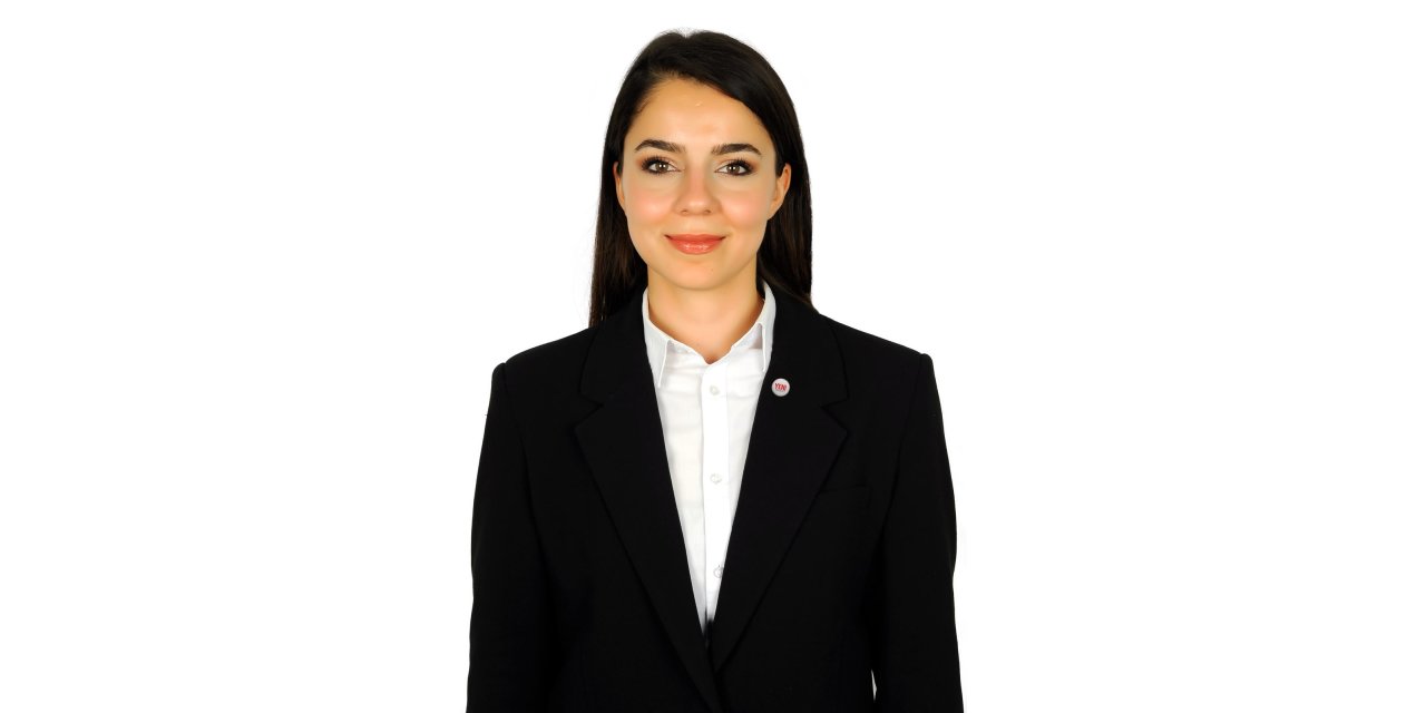 Yeni Parti Marmaris’te başkanlık yarışına Özge Zaimoğlu Şinik de katıldı