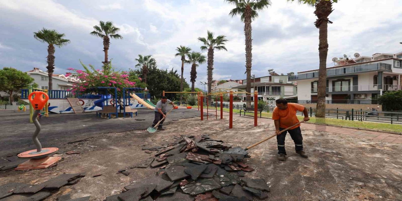 Marmaris’te parklar yenileniyor