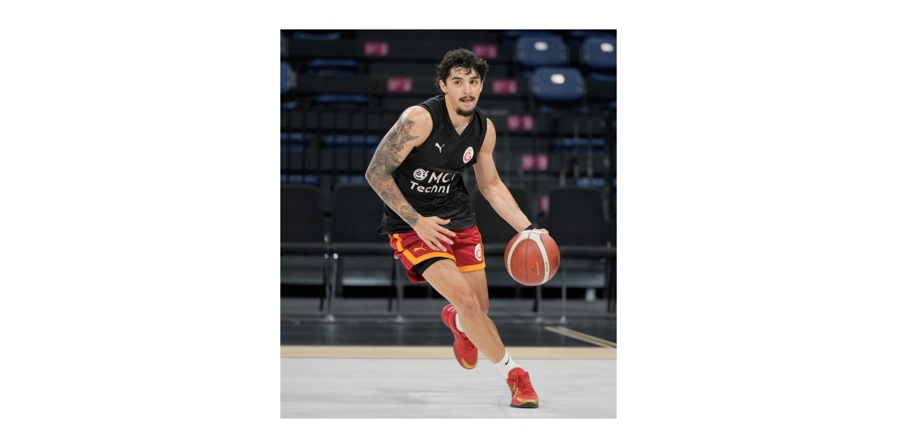 Zekeriya Yiğit Tekin: "Basketbol Şampiyonlar Ligi’nde finale kadar gidip şampiyon olmak istiyoruz"