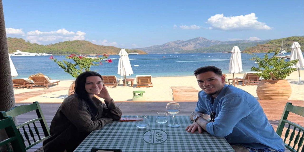 Fenerbahçe’nin kalecisi Ederson, eşiyle Marmaris’te tatil yaptı